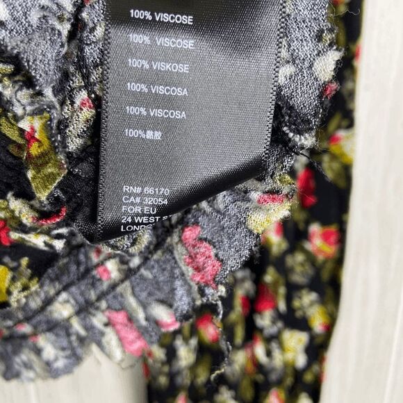 Urban Outfitters Smocked Floral Long Sleeve Blouse Black Womens Size Large - Picture 6 of 9